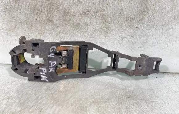 Volkswagen Golf IV Rear door exterior handle/bracket 3b0837885886