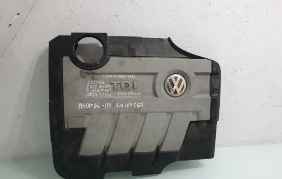 Volkswagen PASSAT B6 Engine cover (trim) 03L103925AM