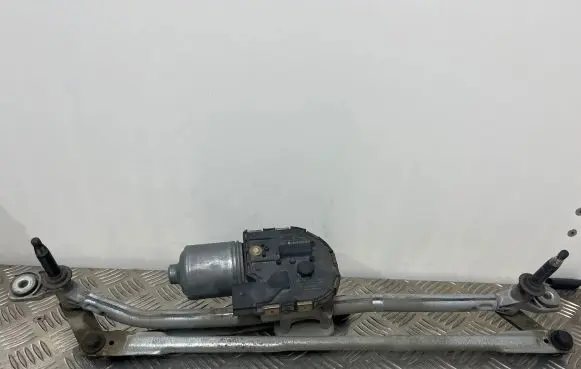 Audi Q5 SQ5 Front wiper linkage and motor 8R1955023D