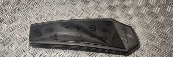 Mercedes-Benz CLS C218 X218 Front door glass trim molding A2186900387