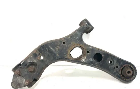 Toyota RAV 4 (XA30) Front lower control arm/wishbone