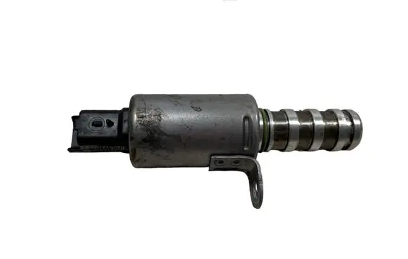 Peugeot 508 II Camshaft vanos timing valve 9825813780 H22G191219