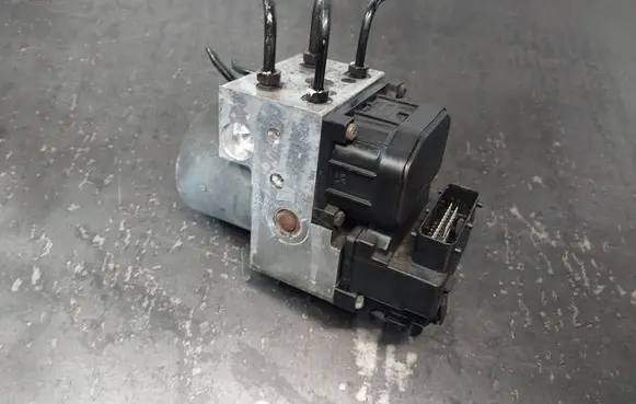 Volkswagen PASSAT B5 ABS Pump 8E0614111AB 0265216559 0273004281