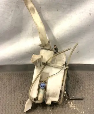 Suzuki Swift II Lamp washer fluid tank 384007JL0