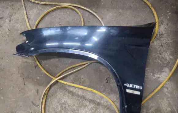 BMW X5 E53 Fender