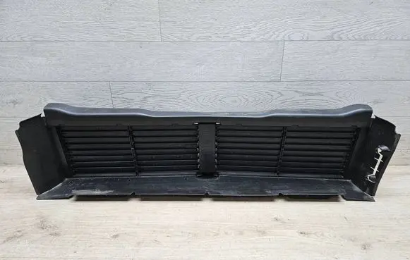 Volkswagen Tiguan Intercooler air guide/duct channel 5QS122323