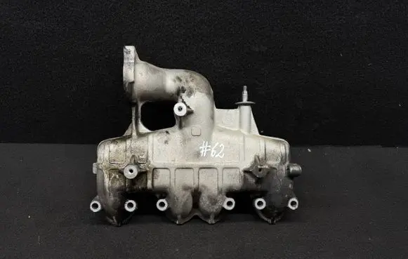 Volkswagen PASSAT B5.5 Intake manifold 038129713AP