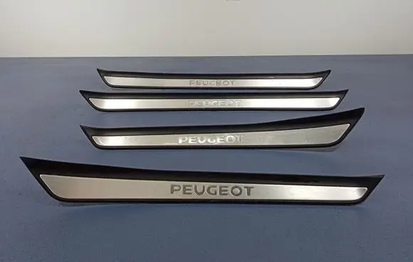 Peugeot 607 Foot area side trim 9629149677