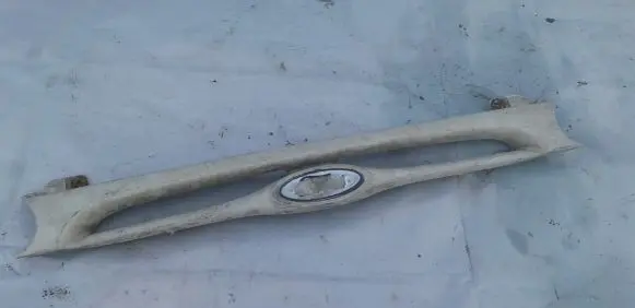 Ford Mondeo MK I Front grill 93bg8a133aew