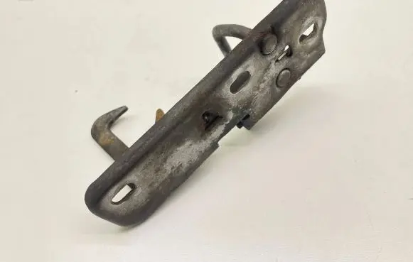 Volkswagen Tiguan Engine bonnet/hood lock/latch loop/hook 1K0823480