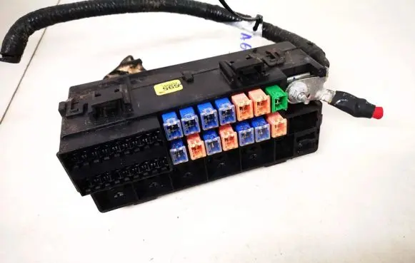 Jaguar S-Type Fuse box set xw4t14a003a xw4t-14a003-a