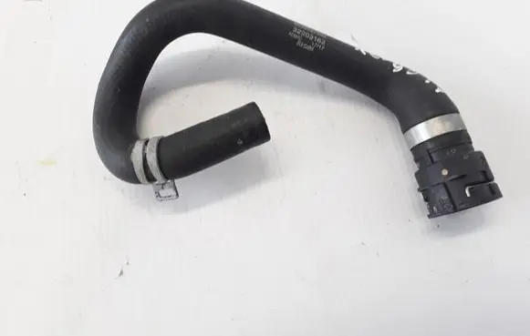 Volvo XC90 Engine coolant pipe/hose 32203162