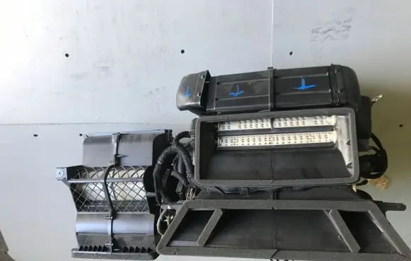 Renault Trafic III (X82) Interior heater climate box assembly 738102651R