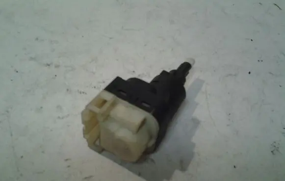 Brake pedal sensor switch