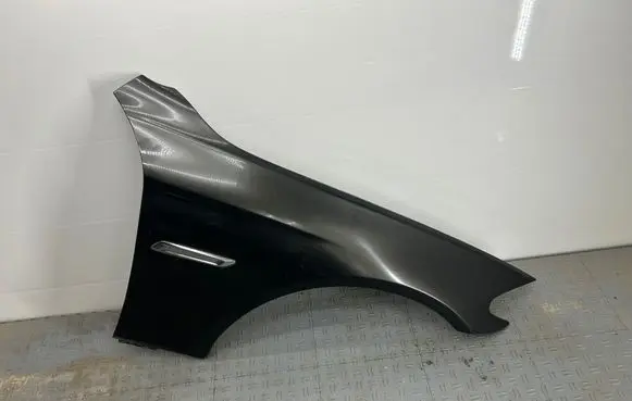 BMW 5 F10 F11 Fender