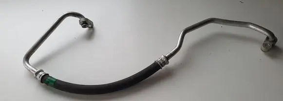 Toyota Prius (XW50) Air conditioning (A/C) pipe/hose