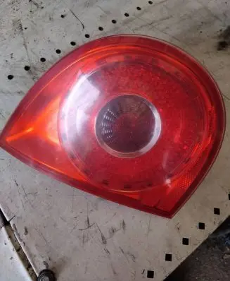 Volkswagen Golf V Tailgate rear/tail lights 1K6945093G 89031705