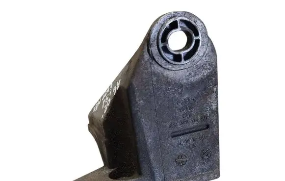 Audi A6 S6 C5 4B Gearbox mounting bracket 8D0399114AH