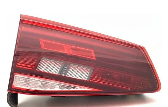 Volkswagen PASSAT B8 Rear/tail lights 3G9945093F