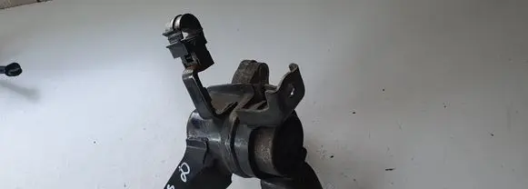 Toyota Auris E180 Engine mount bracket