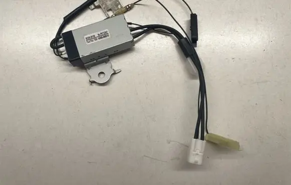 Toyota Camry Aerial antenna amplifier 8630006160