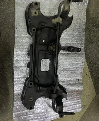Volkswagen Caddy Front subframe 1K0199315A