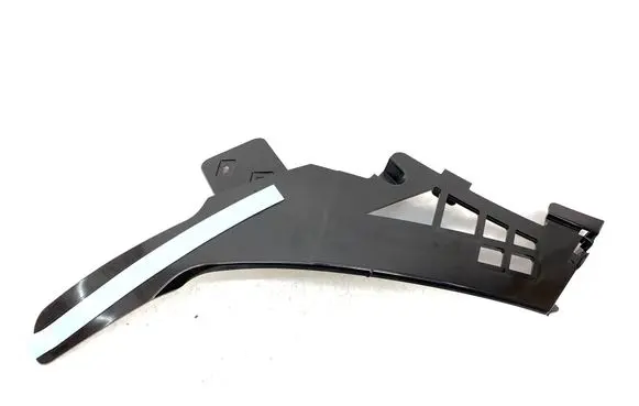 Mercedes-Benz CLA C118 X118 Front bumper mounting bracket A1188855200