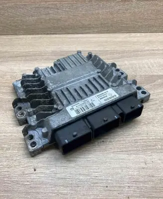 Renault Laguna III Engine control unit/module ECU S122326134A 8200981816