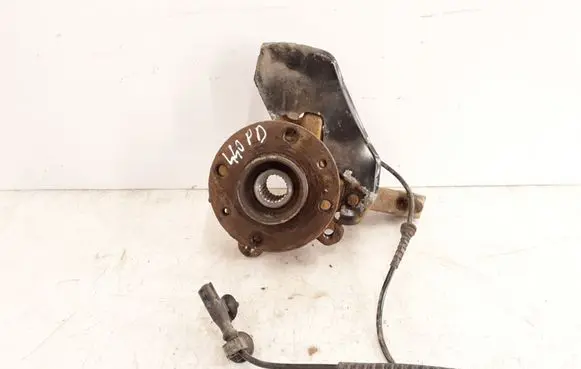 Renault Twingo II Front wheel hub spindle knuckle 479100868R 659R