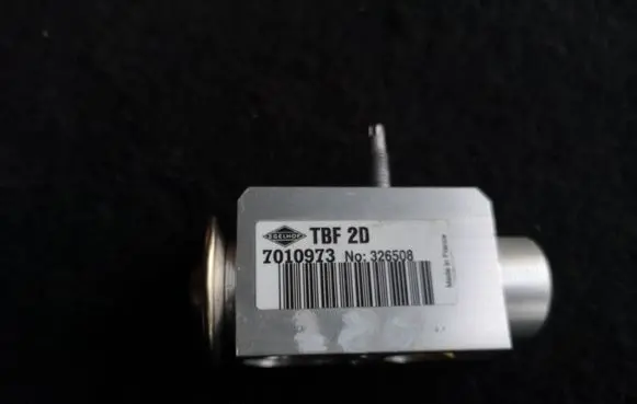 Air conditioning (A/C) expansion valve
