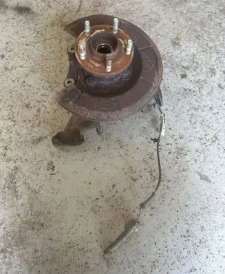 Ford Kuga II Rear wheel hub EJ7C2K316AB