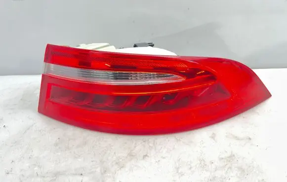 Jaguar XE Rear/tail lights 19733702
