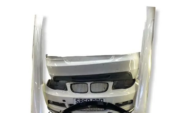 BMW 1 E82 E88 Complete body kit MPERFOMANCE 8046328 8046327