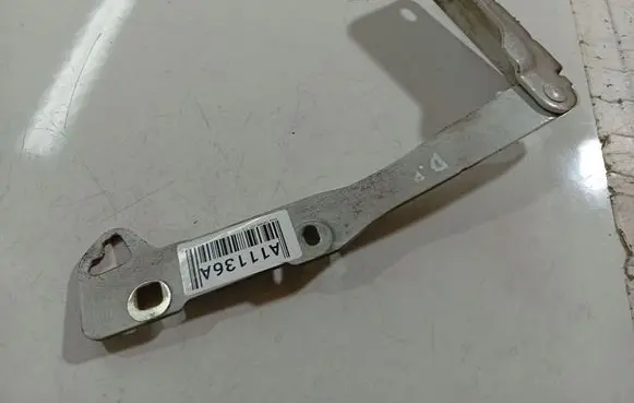 Dacia Sandero Engine bonnet/hood hinges 