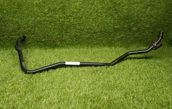 Mercedes-Benz Sprinter W906 Engine coolant pipe/hose A9068320215