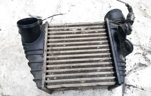 Seat Toledo II (1M) Intercooler radiator 1j0145803g