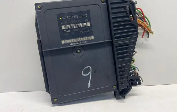 Mercedes-Benz SLK R170 Comfort/convenience module 1708200926 99W02 353223