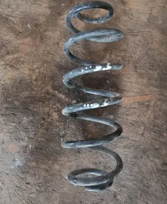 Volkswagen Golf VI Rear coil spring