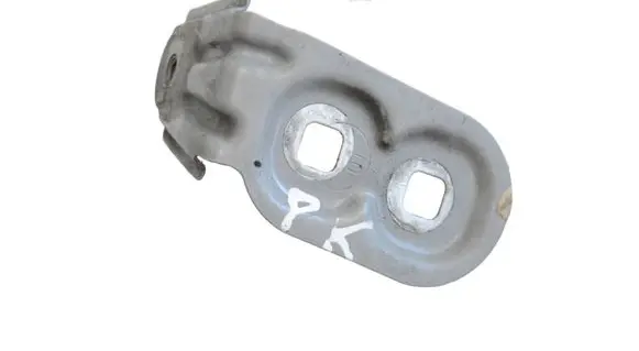 BMW 6 F12 F13 Fender mounting bracket 