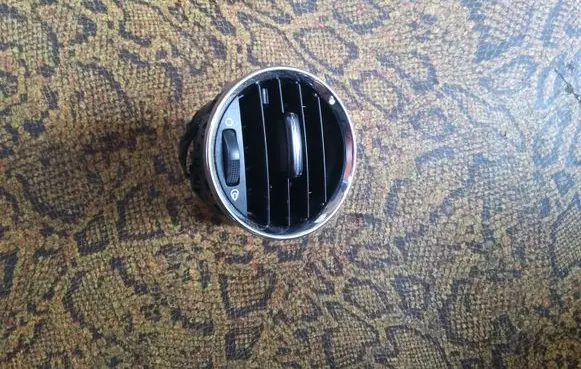 Peugeot 5008 Dashboard side air vent grill/cover trim 9655994277 1005166
