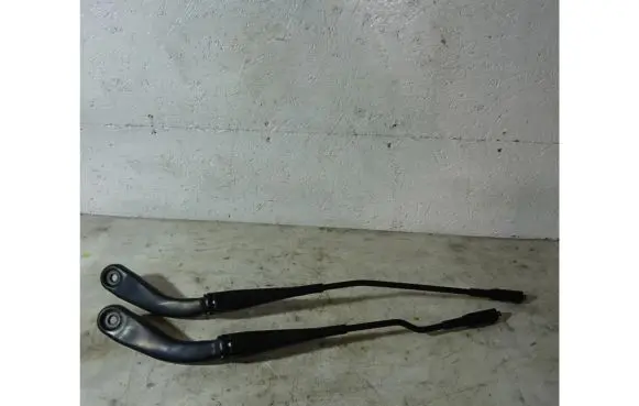BMW 1 F20 F21 Front wiper blade arm