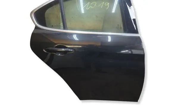 Alfa Romeo Giulia Rear door 