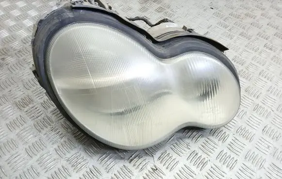 Mercedes-Benz C W203 Headlight/headlamp 0301166602 A2038200861