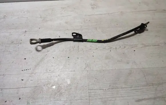 Peugeot 2008 I Oil level dip stick 9826657380