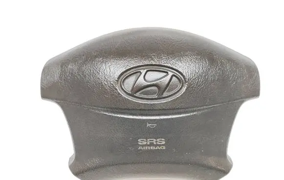 Hyundai Trajet Steering wheel airbag