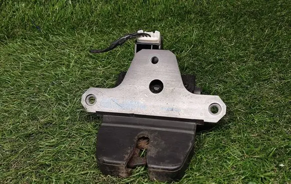 Ford C-MAX I Tailgate/trunk/boot lock/catch/latch 8M51R442A66AB