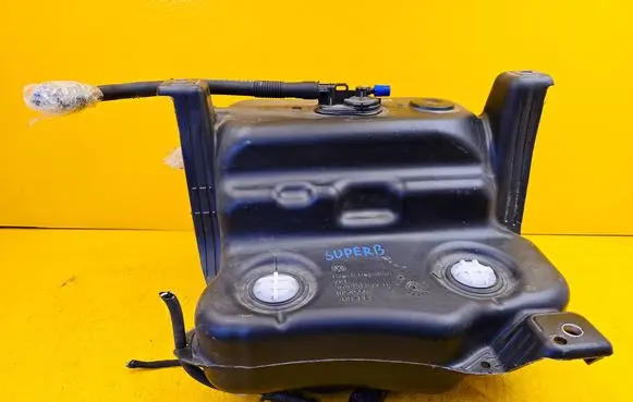 Skoda Superb B8 (3V) AdBlue liquid reservoir 3Q0131877D