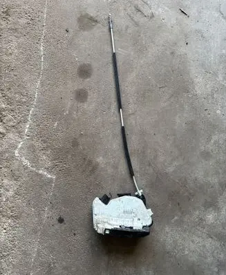 Seat Ibiza IV (6J,6P) Front door lock 5N1837016E