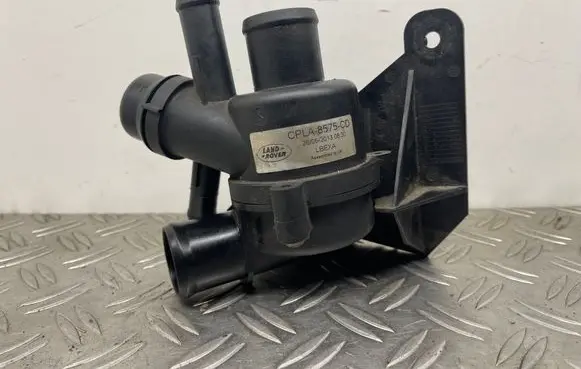 Thermostat/thermostat housing