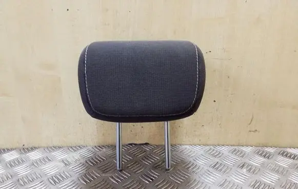Ford Focus Rear seat headrest 